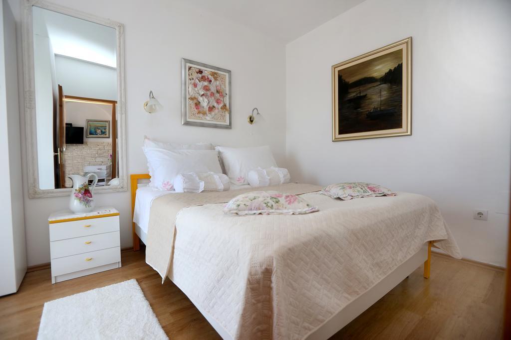 Apartmani Gloria Brodarica  Exterior photo